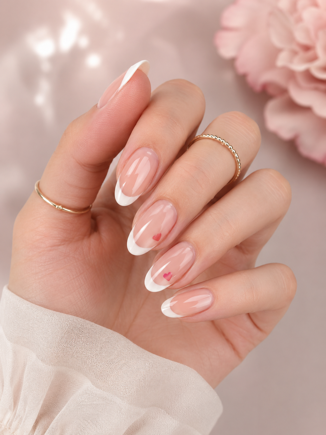 French Nails mit Herzdetail